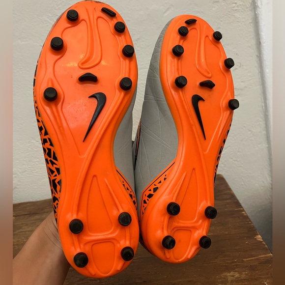 Nike Hypervenom Gray & Orange Football Soccer Cleats - Picture 3 of 4